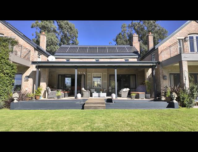 5 BEDROOM FREEHOLD FOR SALE IN EAGLECREST WILDLIFE ESTATE